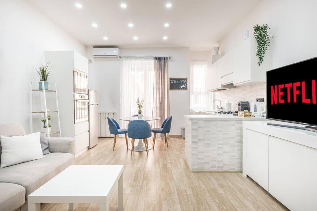 Artistic House Navigli-Duomo Netflix & Design Daire Milano Dış mekan fotoğraf